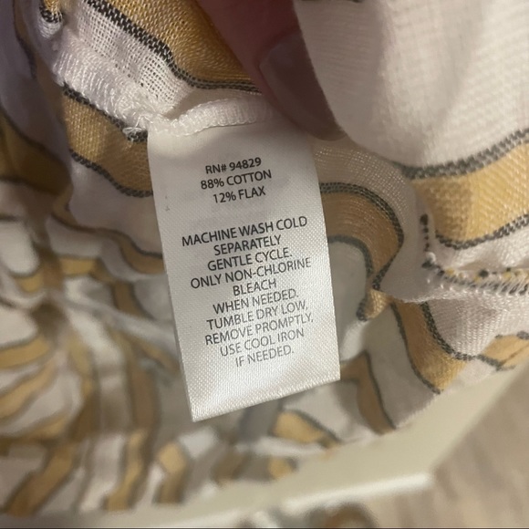 Striped button down blouse - Picture 5 of 5